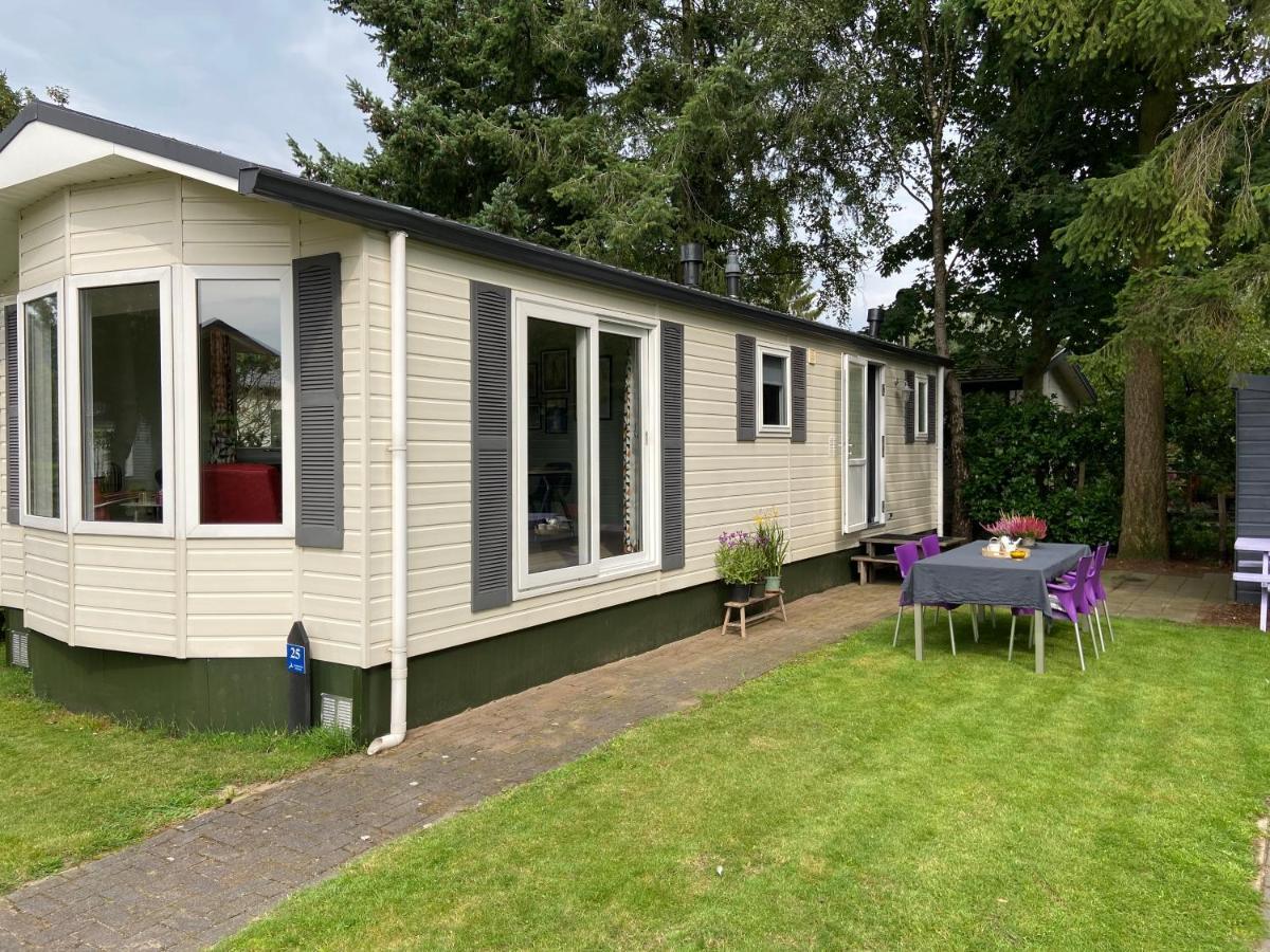 Ruim En Modern Chalet In De Veluwse Bossen Putten Exterior photo